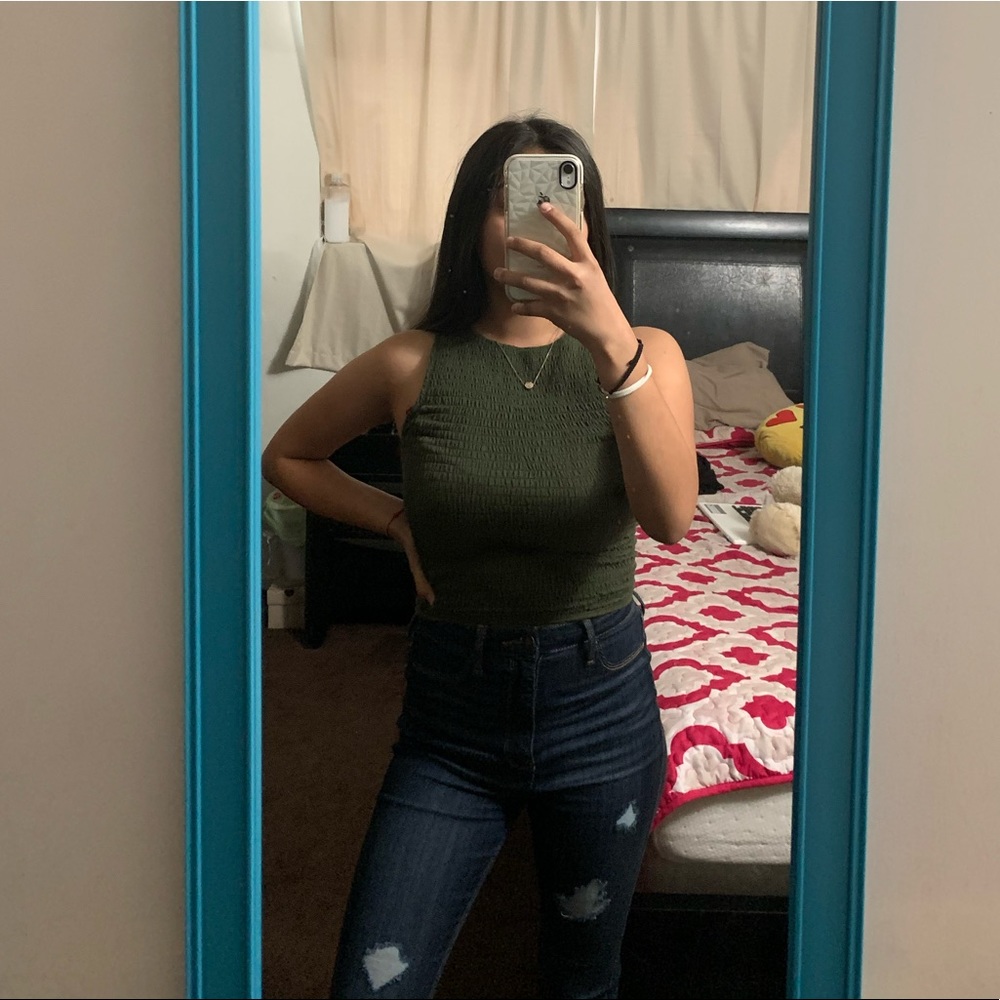 Hollister cropped top